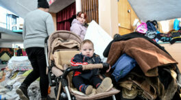 Algunos bebés se protegen en búnkeres en Ucrania, pero otros no tienen opción