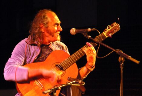 Muere a los 73 años el cantautor Pau Riba