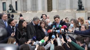 El PSOE echa el freno a la prisión permanente y admite ahora que «hay que estudiarla»