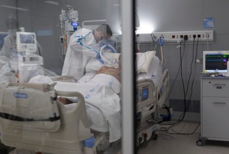 Amnistía Internacional denuncia que España no ha garantizado «acceso adecuado a la salud» durante la pandemia