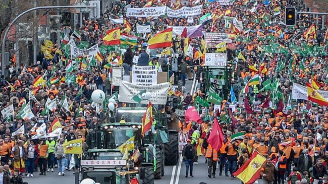 Más de 100.000 personas se manifiestan en Madrid en defensa del mundo rural