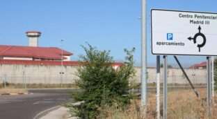 Funcionarios exigen a Marlaska el cese del director de la prisión de Valdemoro