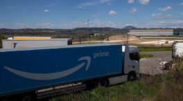 Un camión de Amazon derriba parte de un puente del siglo XVII en Palencia