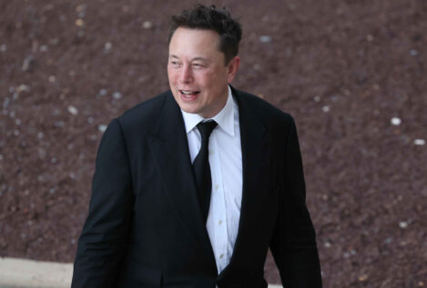 Elon Musk anuncia un plan  de 46.500 millones para financiar la compra de Twitter