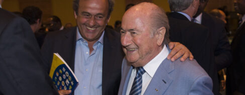 Platini y Blatter serán juzgados en Suiza por un fraude de 2 millones de euros