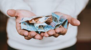 Donaciones, cómo funcionan y qué consecuencias fiscales conllevan