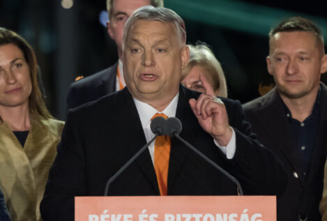 Hungría contradice la posición de Bruselas y acepta pagar el gas en rublos como exige Rusia