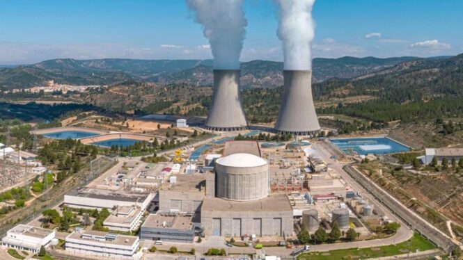 Una fuga en la central nuclear de Cofrentes (Valencia) obliga a parar el reactor