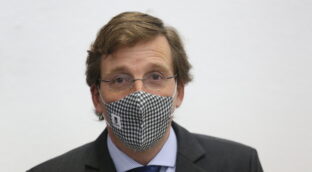 Anticorrupción denuncia a dos empresarios por comisiones en la venta de mascarillas a Madrid