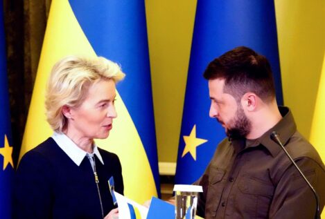 Von der Leyen promete acelerar la adhesión de Ucrania a la UE tras reunirse con Zelenski