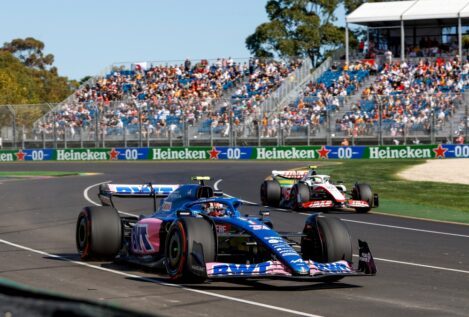 Sainz y Alonso logran el tercer y el cuarto puesto en los segundos libres de Australia