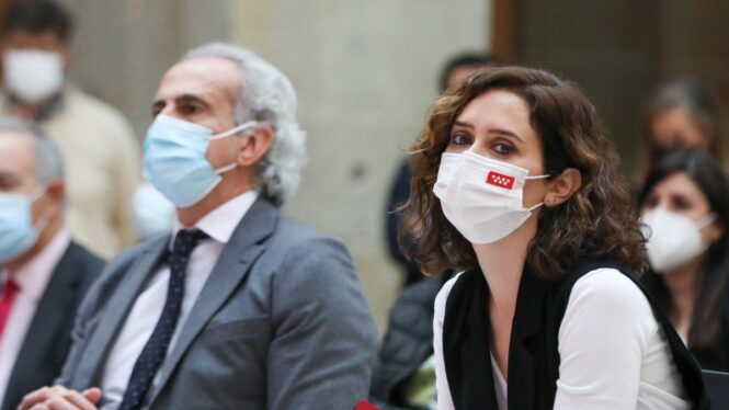 Unidas Podemos presenta a la Fiscalía nuevos contratos del Gobierno de Ayuso en pandemia