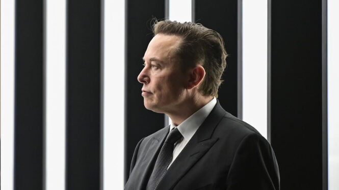 Elon Musk lanza una OPA sobre Twitter por casi 40.000 millones