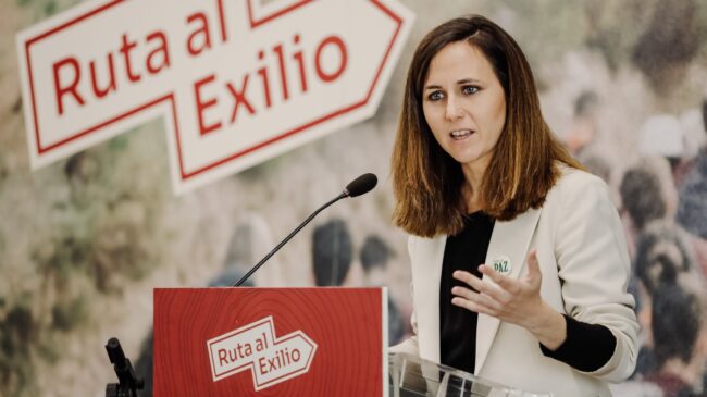 Belarra acusa al PSOE de tensar la coalición por «acercarse al PP y a la Casa Real»
