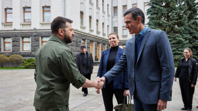 España reabre su embajada en Kiev tras la visita de Sánchez