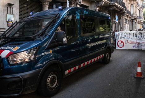 Detenido un médico de la Generalitat por presuntos abusos a agentes de los Mossos