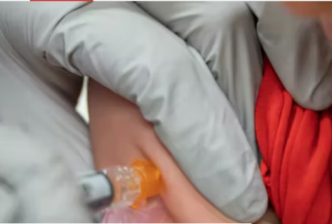 No es solo cosa de niñas: los niños también se vacunan contra el Virus del Papiloma Humano