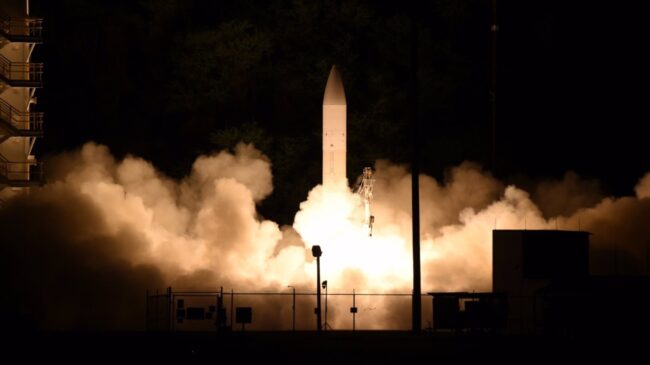 El Ejército del Aire de Estados Unidos prueba con éxito un misil hipersónico