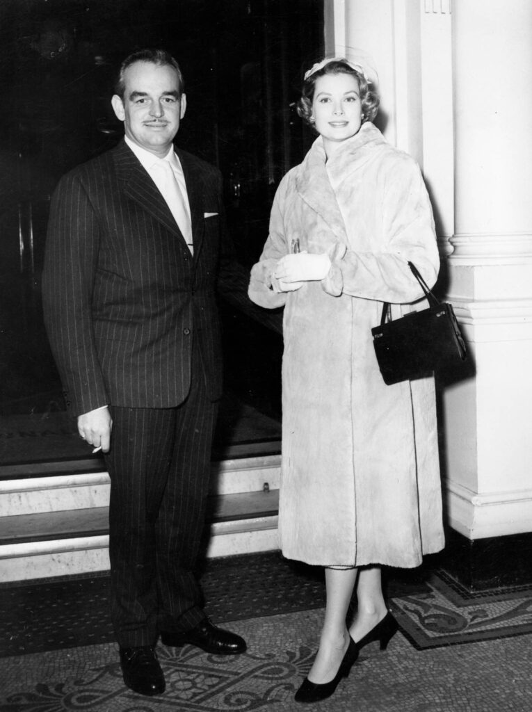 Rainiero de Mónaco y Grace Kelly, el claro ejemplo de la relación entre la realeza y una celebridad. Contacto