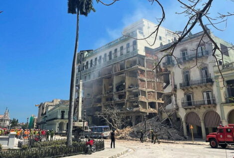 Ocho muertos y 13 desaparecidos en la explosión de un hotel en el centro de La Habana