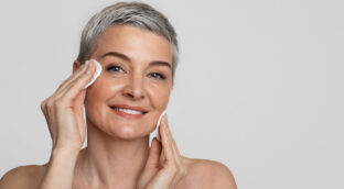 Cuidados para pieles maduras: 12 consejos de expertos para que los años no pasen factura