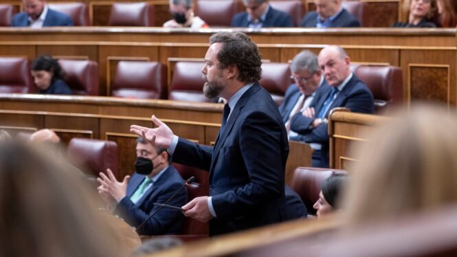 Vox reprocha a Podemos sus críticas a Juan Carlos I: «Les permitió entrar en las instituciones»