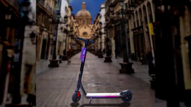 Reby se adjudica el concurso de patinetes de Zaragoza con un vehículo de última generación