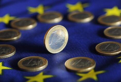 Bruselas pide a España una política fiscal «prudente» y limitar el gasto de cara a 2023