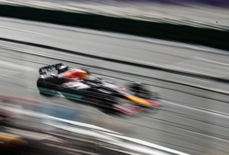 Verstappen refuerza su liderazgo en la F1 tras ganar el Gran Premio de Azerbaiyán