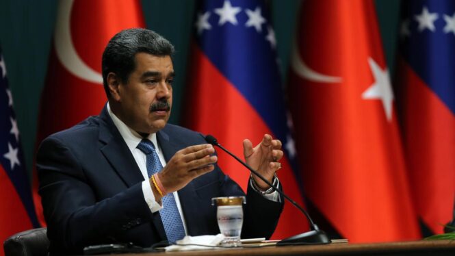 Maduro 'salva' a España del veto a visitar las embajadas europeas en Caracas