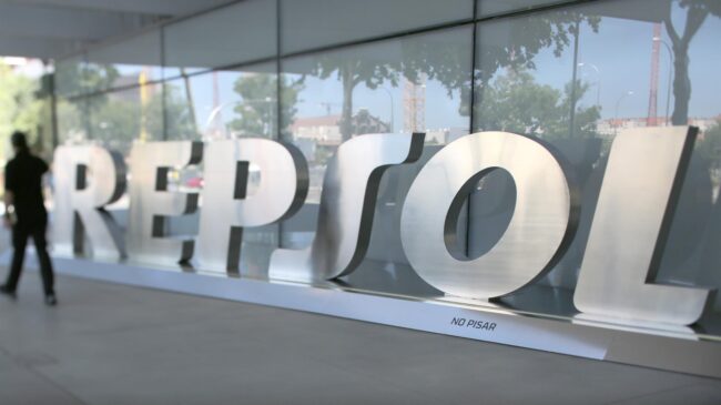 Repsol vende un 25% de su negocio de renovables por 905 millones de euros