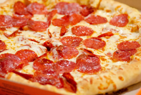Enemigos en la pizza: estos son los cinco ingredientes que más engordan