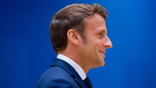 Empate técnico entre las coaliciones de  Macron y Mélenchon en las elecciones legislativas francesas