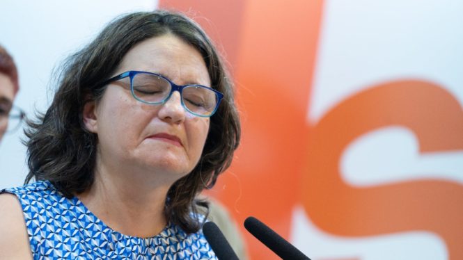 El Diario Oficial de la Generalitat Valenciana publica el cese de Mónica Oltra
