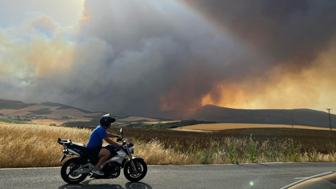 El incendio de Zamora sigue fuera de control con más de 25.000 hectáreas quemadas