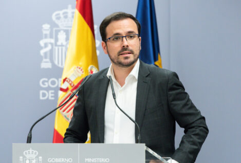 Garzón anuncia que regulará las 'loot boxes' de los videojuegos y enfada al sector