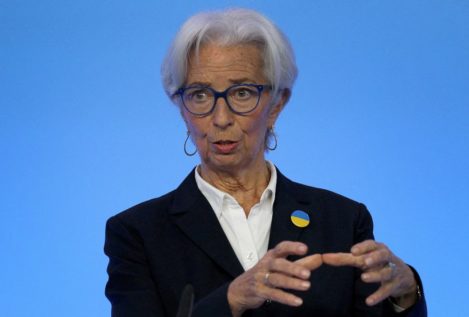 Lagarde asegura que el BCE hará «lo que sea necesario» para devolver la inflación al 2%