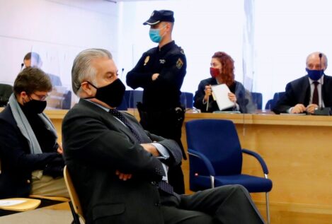 Feijóo retira el recurso del PP sobre la absolución de Bárcenas porque no sabía que lo presentó Casado