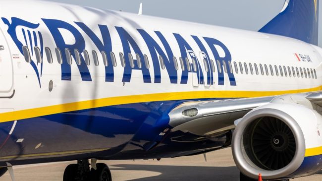 Cancelados 42 vuelos en la tercera jornada de huelga de Ryanair