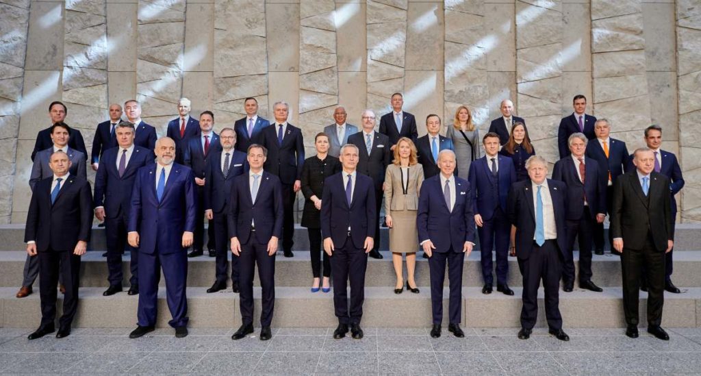 Líderes de los miembros de la OTAN en la cumbre extraordinaria de Bruselas el 24 de marzo de 2022
