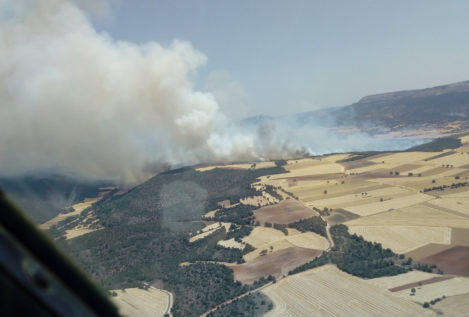 El incendio San Juan de la Nava (Ávila) sube a nivel 2 por el riesgo para la población