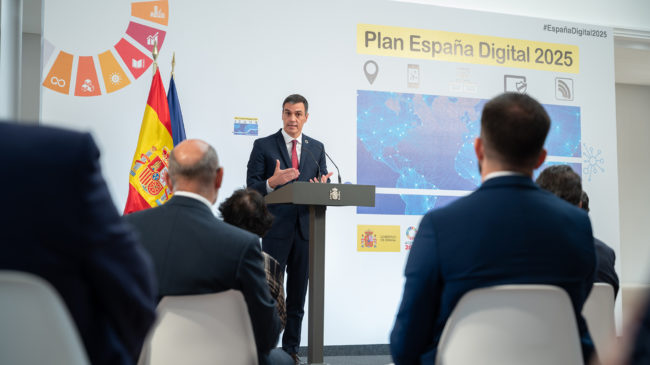 Sánchez convoca a la élite empresarial con la promesa de nuevos fondos para digitalización