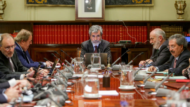 Vocales del CGPJ piden un Pleno extraordinario por el acelerón del PSOE para asaltar el TC