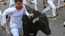 Los toros de Jandilla corren un rápido y emocionante sexto encierro de los Sanfermines