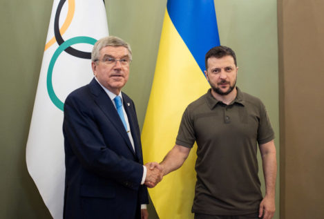 El COI triplicará su ayuda a los deportistas ucranianos para que puedan «alzar alto» su bandera