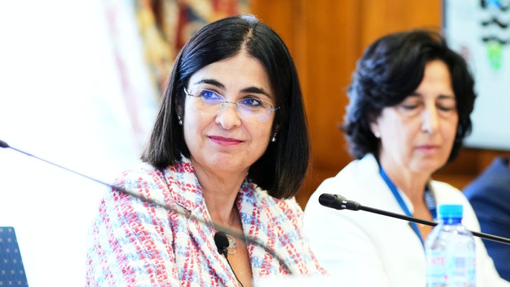 La ministra de Sanidad, Carolina Darias, recomienda usar la mascarilla en interiores