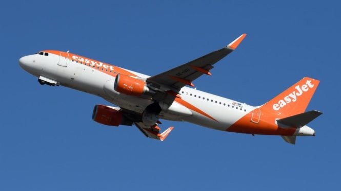 Cancelados siete vuelos de easyJet por la huelga de los tripulantes de cabina de pasajeros