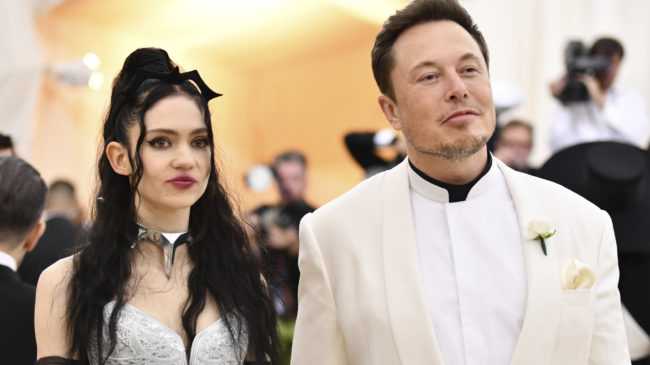 Elon Musk fue padre de gemelos en con una empleada suya (¿lo sabía su novia?)