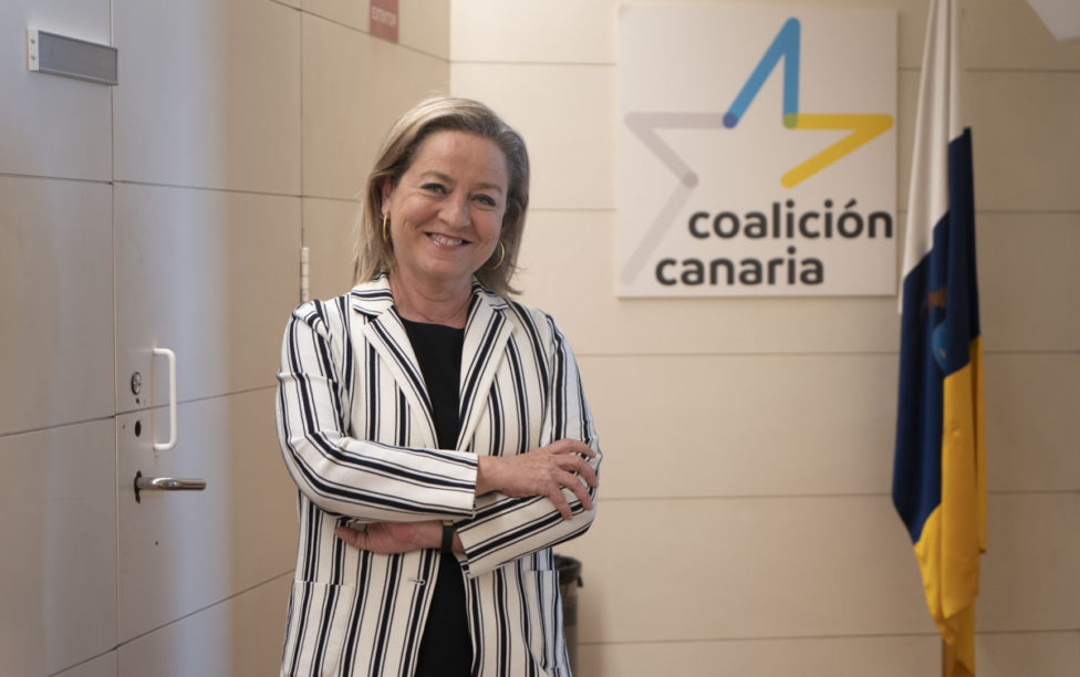 Ana Oramas: «No sé si Sánchez ignora la realidad y llegará tarde, como Zapatero»
