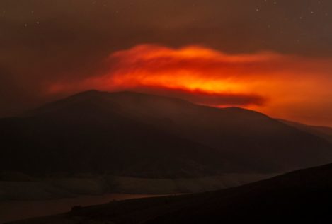 El Gobierno cifra en 122.000 las hectáreas quemadas mientras continúan los incendios